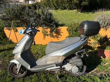 Aprilia Leonardo 150