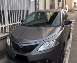 Lancia Y