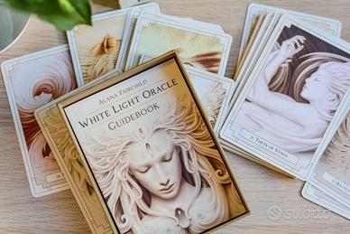White Light Oracle - Carte Oracolo - Collezionismo In vendita a Trieste