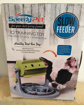 Distributore gioco crocchette cani gatti