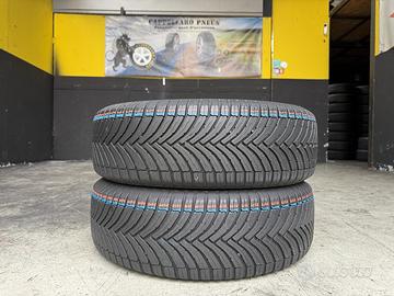 2 Gomme Bridgestone 215/65R17 4 Stagioni95%Residui