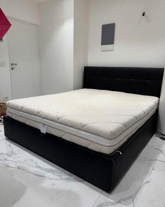 Letto matrimoniale ecopelle nera con contenitore