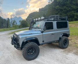 Land rover defender 90 td4