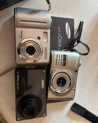 3 Fotocamere Digitali (Nikon, Samsung, Pentax)