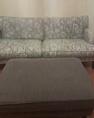 divano completamente sfoderabile piu pouffe
