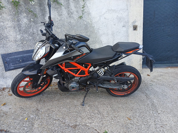 Ktm 390 duke
