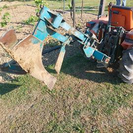 Aratro per sollevatore 