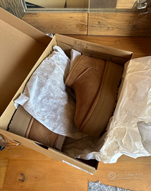 Stivali da donna UGG Mini Platform EU 37