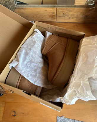 Stivali da donna UGG Mini Platform EU 37