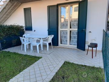 Casa Vacanze a Lido di Dante distante 450 metri da