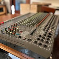 Mixer analogico 20 canali
