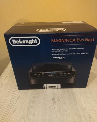 Macchina automatica per caffè espresso con latte c