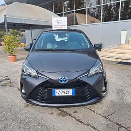 Toyota Yaris 1.5 Hybrid 73cv Business