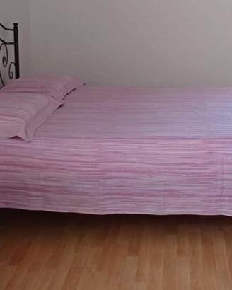 Letto matrimoniale e 2 reti ortopediche