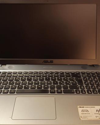 Notebook ASUS X541U con processore Intel Core i7