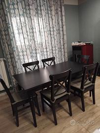 Tavolo Pranzo con sedie colore nero