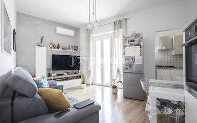 BILOCALE AMPIO READY TO LIVE IN LARGO VINCENZO LAN