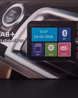 Radio DAB+ per auto.