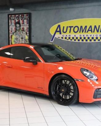 PORSCHE 911 992 Carrera 4 GTS Orange Lava