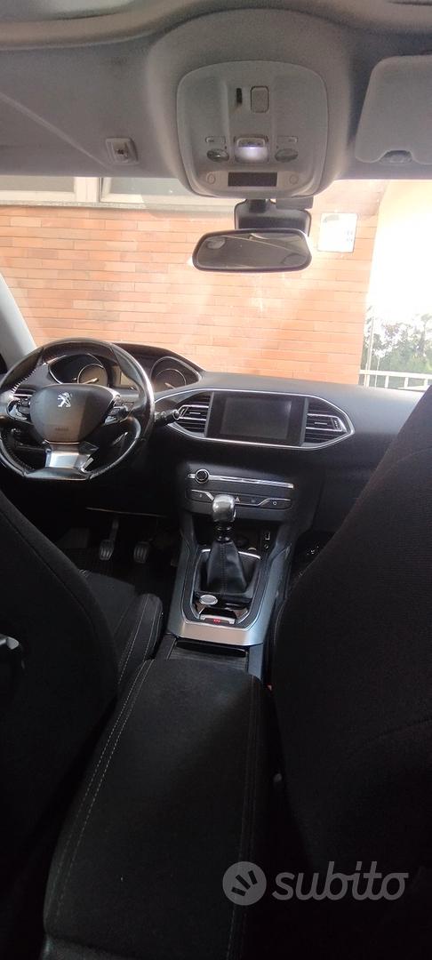 Peugeot 308 2014 photo 2