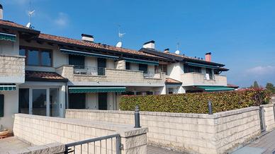 Appartamento con camera-zona giorno -bagno-cantina