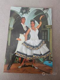 cartolina della Spagna con vestito in tessuto
