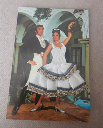 cartolina della Spagna con vestito in tessuto
