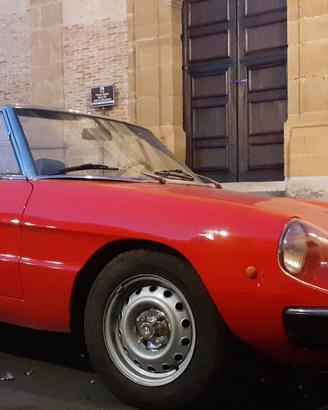 Alfa Romeo Spider 2.0 Veloce