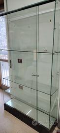 Vetrina in vetro 