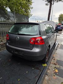 VOLKSWAGEN GOLF DEL 2007 PER RICAMBI