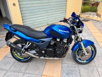 Kawasaki ZR7