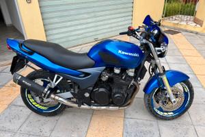 Kawasaki ZR7