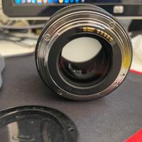 Obiettivo Canon 85 1,8 da riparare