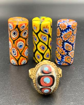 3 perle di vetro marocchine e anello di vetro