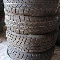 Gomme automobile