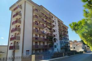 2 LOCALI A PALERMO