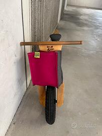 Bici in legno senza pedali
