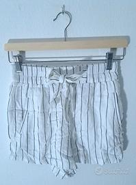 Pantaloncini a righe