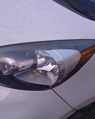 Fanale anteriore sx Kia Picanto anno 2012