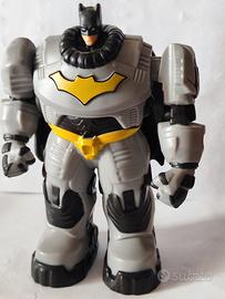 ACTION FIGURE BATMAN con ARMATURA 