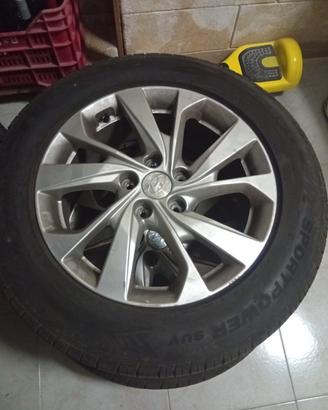 Cerchi in lega originali Hyundai Tucson con gomme 