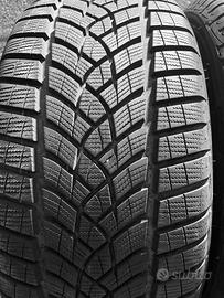 Gomme 255 45 20