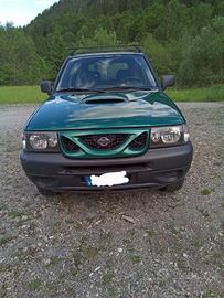 NISSAN TERRANO II 2.7 TDI 4X4  Passo corto