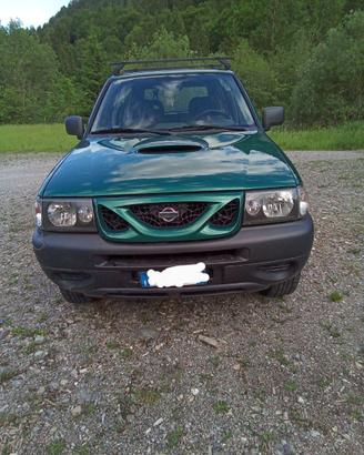 NISSAN TERRANO II 2.7 TDI 4X4  Passo corto