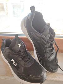 scarpe da ginnastica