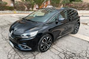 RENAULT Scenic 1.5 DCi 110cv Energy Bose