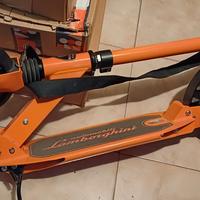 Monopattino Lamborghini NON ELETTRICO.