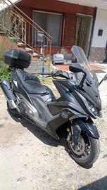 Scooter Kymco Ak 550