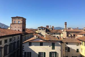 Locale commerciale a Lucca