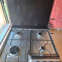 Piano cottura 4 fuochi Ariston